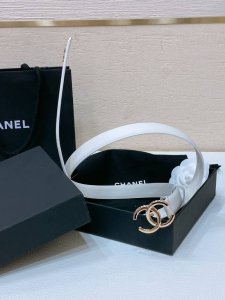 Chanel 24C 进口胎牛皮 软硬适中的小牛皮 Cc Logo黄铜搭扣 一年四季最不可缺少的搭配神器 穿裙子西装搭它简直不要太高级 2.0Cm精品 码数75