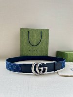宽度3.8Cm Gucci 每一季，品牌标识都会吐故纳新，于经典之中融入新意。在这款腰带上，经典gg标识以亮眼之姿生动呈现，与双g造型配件相得益彰。 黑色和灰色