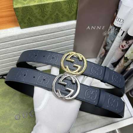 特 Guccciii 宽度：4.0Cm，颜色：深兰色。带身采用深兰色真皮压浮雕大G印花搭配新款Gg互扣式铜金属扣头。意大利时尚精品1149840150 - 点击图像关闭