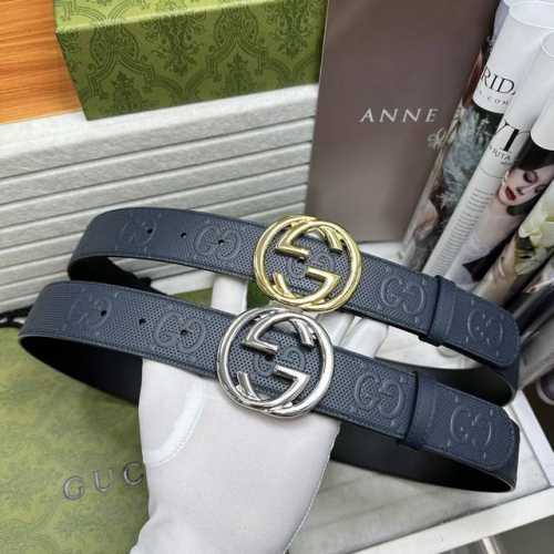 特 Guccciii 宽度：4.0Cm，颜色：深兰色。带身采用深兰色真皮压浮雕大G印花搭配新款Gg互扣式铜金属扣头。意大利时尚精品1149840150