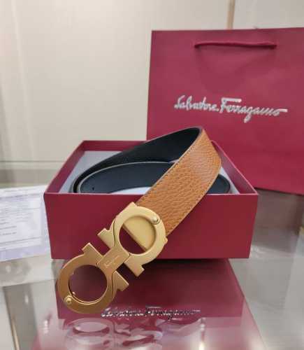Ferragamo 菲拉格慕 双面进口牛皮，搭配精品铜扣，自行选择搭配，真材实料有质感，时尚经典不失风范 ，长短可自行裁剪