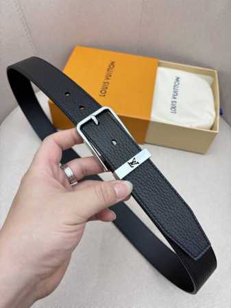 Lv路易男士 宽度3.5Cm 简单大方 精品五金 双面进口皮 佩戴效果非常不错 送礼自用最佳推荐 - 点击图像关闭
