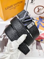 皮带：Lv..路易..威登顶级复刻. 腰带：原单品质百分百头层牛皮，保证真皮。三层叠色工艺.真空电镀.永不掉色.24K纯钢扣头层特种海豹皮双面可用专柜同等质量，