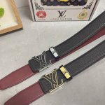 品名：Lv..路易..威登 材质：原单牛皮腰带 百分百头层牛皮腰带保证真皮，24K纯钢扣，专柜原单品质、做工精细，时尚大牌，送人自用首选 包装： 请认准如图专柜