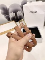 Celine瑟琳女士新款，光滑小牛皮腰带，金色可调节皮带扣，宽度1.8Cm。