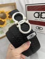 品名：菲拉格幕 原单 材质：原单牛皮腰带 百分百头层牛皮腰带保证真皮，24K纯钢扣，专柜原单品质、做工精细，时尚大牌，送人自用首选 包装： 请认准如图专柜包装赠