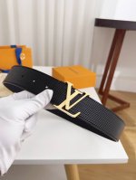 特 Lv.路易威登 全套包装 原版品质 代工厂货品 40Mm宽度 正品一体铸造五金钢扣，原厂皮料 双面原厂定制面料，区别市场货