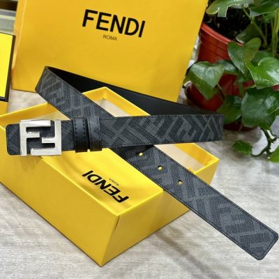 Fendi 芬迪 专柜同款 宽3.0Cm 双环正反用腰带 Ff按钉搭扣 黑色cuoio Romano皮革材质 反面面料带有烟草灰和黑色ff图案 黑色珐琅金属饰面