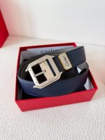 品名 卡地亚 Cartier 原单 腰带 皮带 型号 针扣 原版经典针式扣头 实物拍摄 双面头层牛皮 材料 百分百头层牛皮 保证真皮 双面可用专柜同等质量 原版