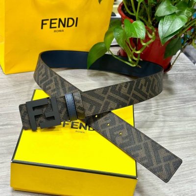 特 Fendi 芬迪 专柜同款 宽4.0Cm 双环正反用腰带 Ff按钉搭扣 兰色cuoio Romano皮革材质 反面面料带有烟草黄和黑色ff图案 四方金属饰面