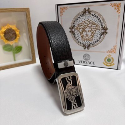 品名：Versace.范思哲 材质：原单牛皮腰带 百分百头层牛皮腰带保证真皮，24K纯钢扣，专柜原单品质、做工精细，时尚大牌，送人自用首选 包装