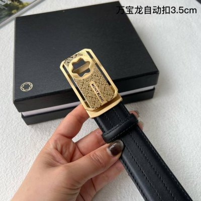 特 品牌： 万宝龙 新款进口小牛皮，手感细腻柔软。搭配纯钢自动精品钢扣，男士必备！宽度：3.5Cm