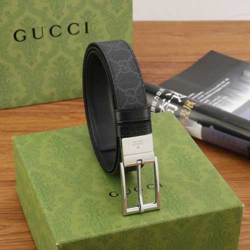 特 一面以黑色皮革匠心打造，另一面甄选黑色和蓝色Gg Supreme帆布打造 钯金色调配件 腰带环，饰Gucci印花压纹细节 长方形搭扣 宽度：3厘米 意大利创