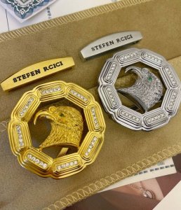 皮带: Stefen Rcici.史特芬.尼茨 腰带: 顶级原单复刻.私人订制高端特供版 等级: 进口原厂头层牛皮纹路-24K纯钢材质.镶钻石真空电镀工艺.史蒂