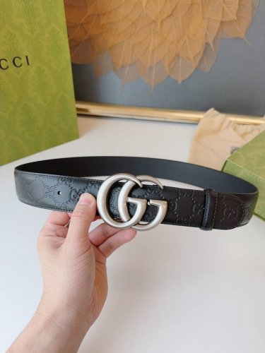 Gucci 经典全皮压花，专柜新版Logo横标，原版进口南非皮底，精品双G钢扣 高端品质，不惧对比，宽度：4.0Cm 代购版本 原单130