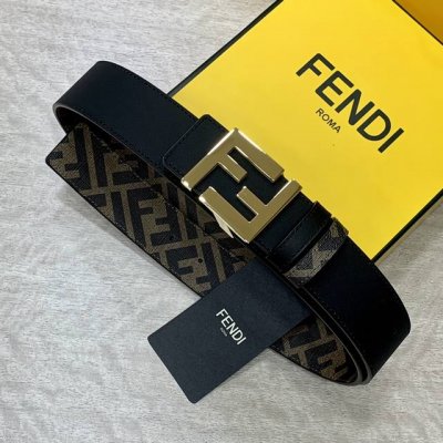 特 Fendi芬迪专柜同款 宽4.0Cm 双环正反用腰带 Ff按钉搭扣 黑色Cuoio Romano皮革材质 反面面料带有烟草黄和黑色Ff图案 四方金属饰面 时