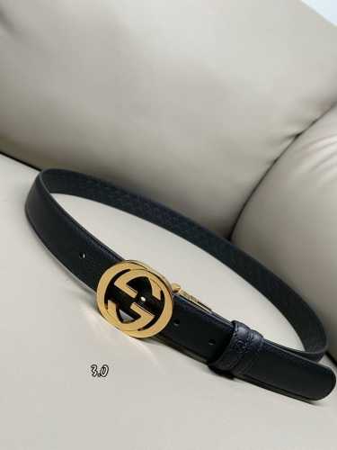 3.0宽度这款Gg Marmont系列胺带是2025早秋系列之一。这款皱带从品牌典藏设计随取灵感，以粒闻皮革近心打造，配以浅金色调双G造型搭扣，尽释别一。