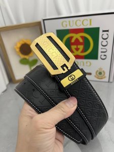 品名：古奇.Gu...Ci 原单 材质：原单牛皮腰带 专柜原单品质、做工精细，时尚大牌，送人自用首选 包装： 请认准如图专柜包装赠送打孔器手提袋专柜礼盒宽度3.