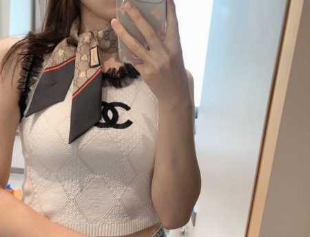 古奇Gucci蜜蜂Gg小飘带，主打的双层真丝发束带.混专的柜来Vip推荐真正的尚时单品，向典经致敬。可作围为巾或发带使用，亦可系于包手袋柄中。顶级进口双真层丝小 - 点击图像关闭