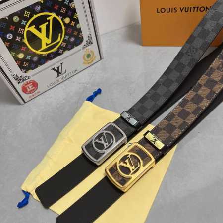 品名：Lv..路易..威登原单 材质：原单牛皮腰带 百分百头层牛皮腰带保证真皮，24K纯钢扣，专柜原单品质、做工精细，时尚大牌，送人自用首选 包装： 请认准如图 - 点击图像关闭