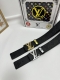品名：Lv..路易..威登 材质：原单牛皮腰带 百分百头层牛皮腰带保证真皮，24K纯钢扣，专柜原单品质、做工精细，时尚大牌，送人自用首选 包装： 请认准如图专柜