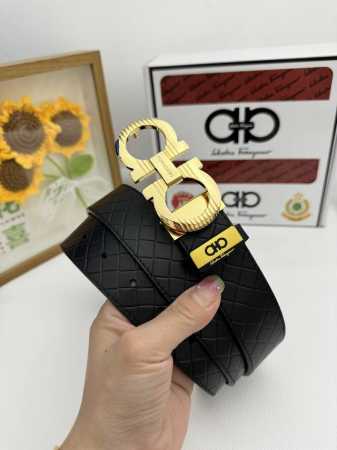 品名：菲拉格幕 原单 材质：原单牛皮腰带 百分百头层牛皮腰带保证真皮，24K纯钢扣，专柜原单品质、做工精细，时尚大牌，送人自用首选 包装： 请认准如图专柜包装赠 - 点击图像关闭