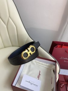 【菲拉格慕】双面原厂进口头层牛皮，双面使用，真空电镀铜扣，做工精致专柜品质！时尚休闲百搭火爆热销中！配专柜全套包装，宽度3.5Cm。