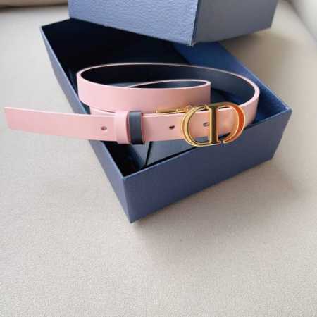 特 Montaigne *Cd*腰带 饰有*Christian Dior*标志 富有光泽的金色饰面金属细节 两个可拆卸环 小牛皮腰带 2.0Cm - 点击图像关闭