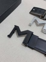 Mont~Blanc万~宝龙 宽3.5Cm 进口双面牛皮 百分百专柜纯铜扣 一带两用 时尚大气 成功男士的必备品 送礼佳品 自行裁剪尺码 扣头可随意搭配！
