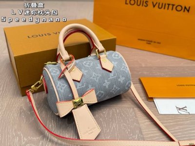 折叠盒 Lv 路易威登Speedy Nano 牛仔迷你枕头包 新款的肩带可以调节拆卸； 线条精致，小巧轻便又时尚～ 细节质感在线，四季百搭 尺寸16 10
