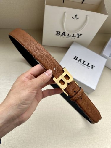 特 巴利Bally专柜新款，带身宽度3.4Cm，搭配纯铜皮带扣头.送礼佳品.与正品零差距
