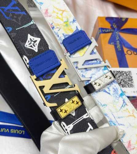 皮带：Lv.路易威登顶级复刻- 腰带：原单品质百分百进口原厂头层牛皮，保证真皮。雾面镜面接皮设计工艺.真空电镀.永不掉色.24K纯钢扣头层小牛皮涂鸦手绘油画系列