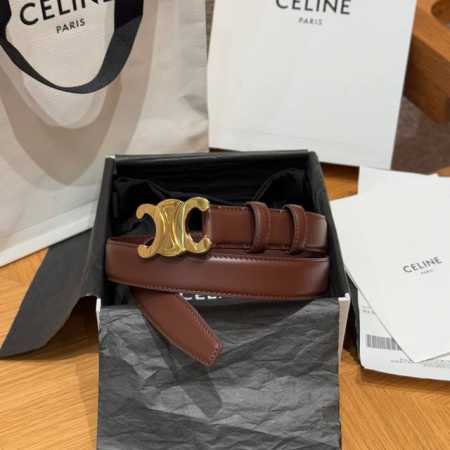 凯旋门女生皮带 光滑牛皮革，金色饰面金色件，复古时尚的凯旋门经典Logo 五金做的是亮面金扣，厚金电镀，不易掉色，耐磨耐用，任何风格都能驾驭. 宽度2.5Cm - 点击图像关闭