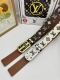品名：Lv..路易..威登原单 材质：原单牛皮腰带 百分百头层牛皮腰带保证真皮，24K纯钢扣，专柜原单品质、做工精细，时尚大牌，送人自用首选 包装： 请认准如图
