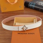 特 P180 3.0Mm双面进口荔枝纹，一面白，一面粉色，搭配精品扣扣。