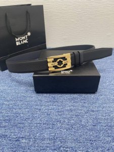 品牌 万宝龙 550112自动 描述 双面原版皮，这款饰有带扣的腰带配以水牛皮衬里，覆以Monogram 牛皮。展现细腻的品牌特质，是牛仔裤的理想配件 字母带扣