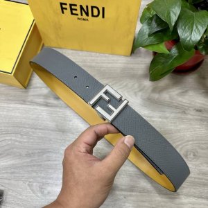 特 Fendl 芬迪 宽40Mm双面原版小牛皮 搭配单钌钯电镀扣 完美的手感.油边 出众的设计.风格 高贵奢华 时尚大方 高清实拍 货真价实 品质保证 双面用