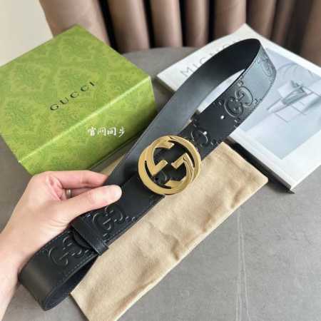 Gucci 专柜新版横标 编码703147 Kaaad 8358 Gg家目前最火压花小牛皮 宽度4.0Cm 经典款双g带扣 - 点击图像关闭