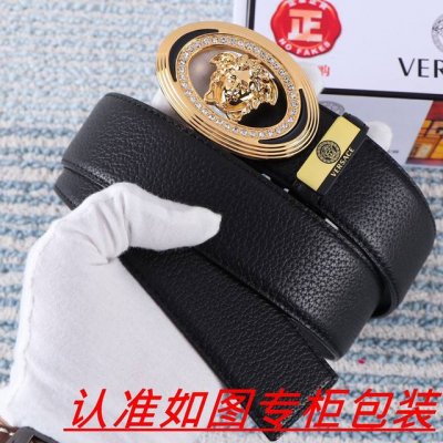品名：Versace.范思哲原单 材料：百分百头层牛皮，保证真皮。24K纯钢扣双面可用专柜同等质量， 送人自用首选 包装： 请认准如图专柜包装，赠送打孔器，银联
