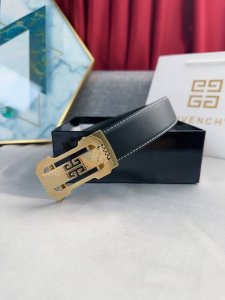 特 P180 品牌： 纪凡希 新款进口头层小牛皮，手感细腻柔软。搭配纯钢自动精品钢扣，男士必备！宽度：3.5Cm精品，钢扣