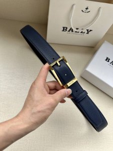 特 巴利 Bally专柜新款，带身宽度3.8Cm，搭配纯铜皮带扣头.送礼佳品.与正品零差距