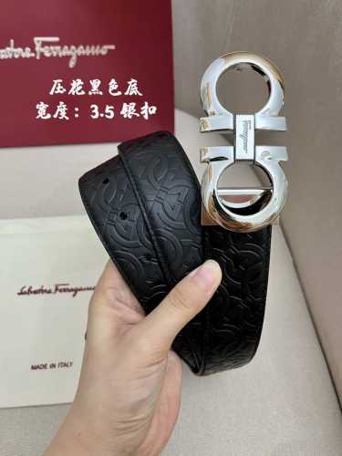 ferragamo菲拉格慕男士专柜对版金属扣，头层牛皮双面外用腰带，商务通勤休闲场合均适合佩戴。3.5Cm