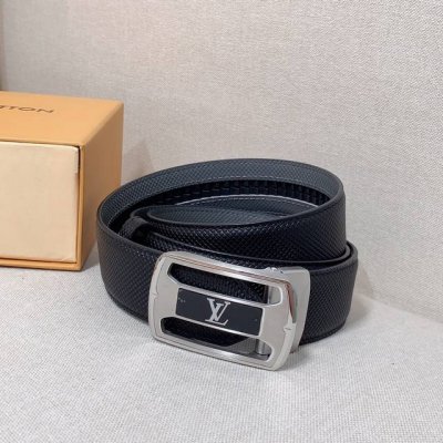 特 Louis Vuitton、独家Lv腰带 自动扣系列 钢五金 精致手工绘边 柔软舒适 宽3.5Cm。