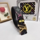 品名：Lv..路易..威登 材质：原单牛皮腰带 百分百头层牛皮腰带保证真皮，24K纯钢扣，专柜原单品质、做工精细，时尚大牌，送人自用首选 包装： 请认准如图专柜