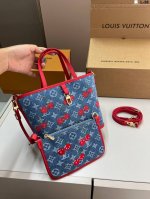 Lv 牛仔樱桃菜篮子包 Lv樱桃出战～太好看啦更加耐磨耐用啦！让人一见钟情的配色大大的满足日常使用需求L-38尺寸20×17折叠盒飞机盒