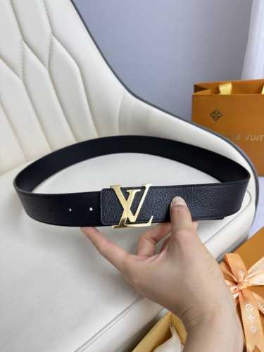 路易威登 Lv 全套包装 40Mm宽度 正品一体铸造五金钢扣 原厂皮料 双面原厂定制面料 区别市场货
