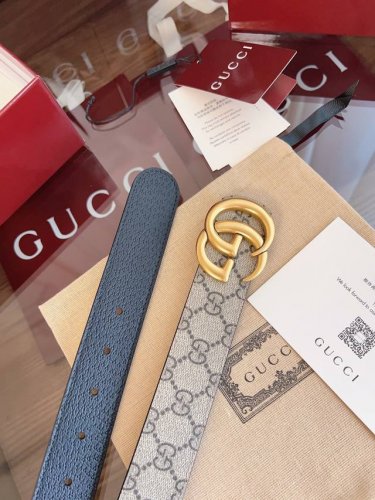 绝美Gucci 双G男士新款腰帶 專櫃同步 寬3.5厘米 帶身帆布灰老花-拼進口猪皮紋黑色 精緻真空電鍍双G鋼扣 雙面可用