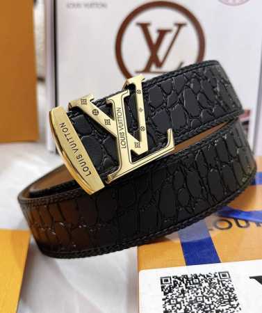 皮带：Lv..路易..威登顶级复刻. 腰带：原单品质百分百头层牛皮，保证真皮。雕花镂空工艺.真空电镀.永不掉色.24K纯钢扣纯手工编织系列双面可用专柜同等质量， - 点击图像关闭