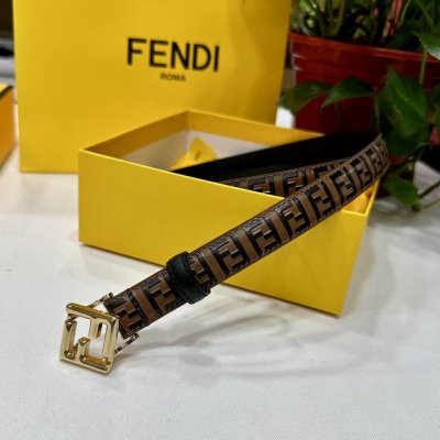 特 Fendl芬迪 宽20Mm，原单进口小牛皮，搭配原单钌钯电镀F扣，手感.油边近乎完美，原产皮料定制，质感无可挑剔，出众的细节，高清实拍，货真价实，品质保证。