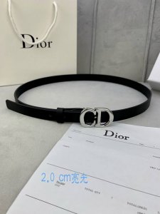 宽度2.0Cm Dior 迪奧 爆款平面無線帶身 Saddle进口小牛皮带身 金属“Cd”标志 採用進口雙面頭層牛皮